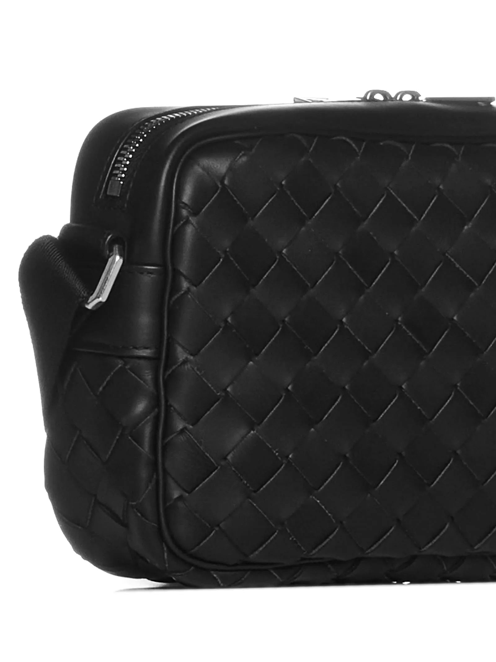 Bottega Veneta Classic Intrecciato Camera Bag