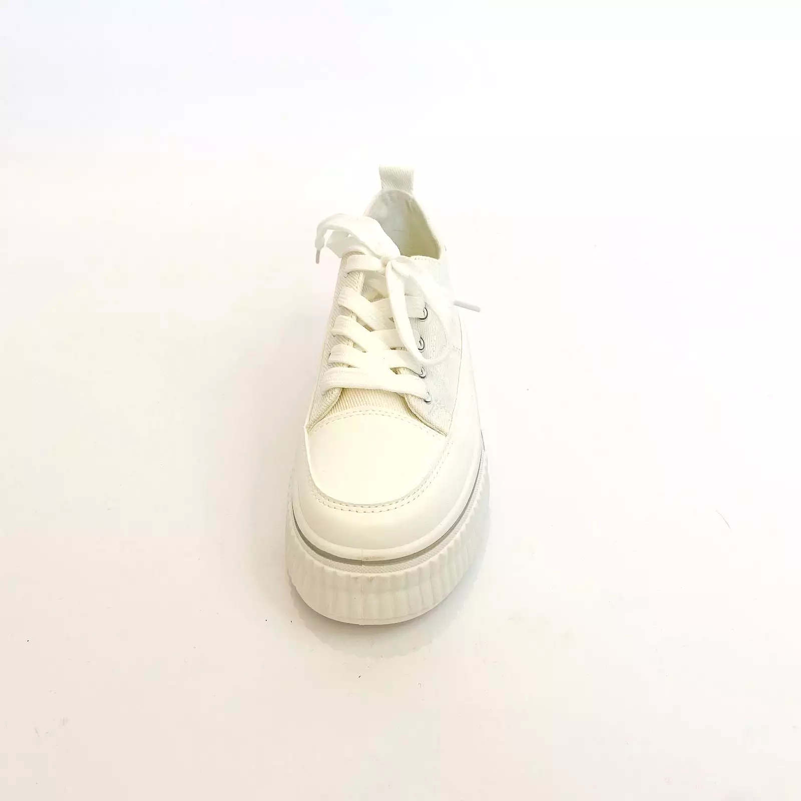 Butterfly white verge 1 platform sneaker