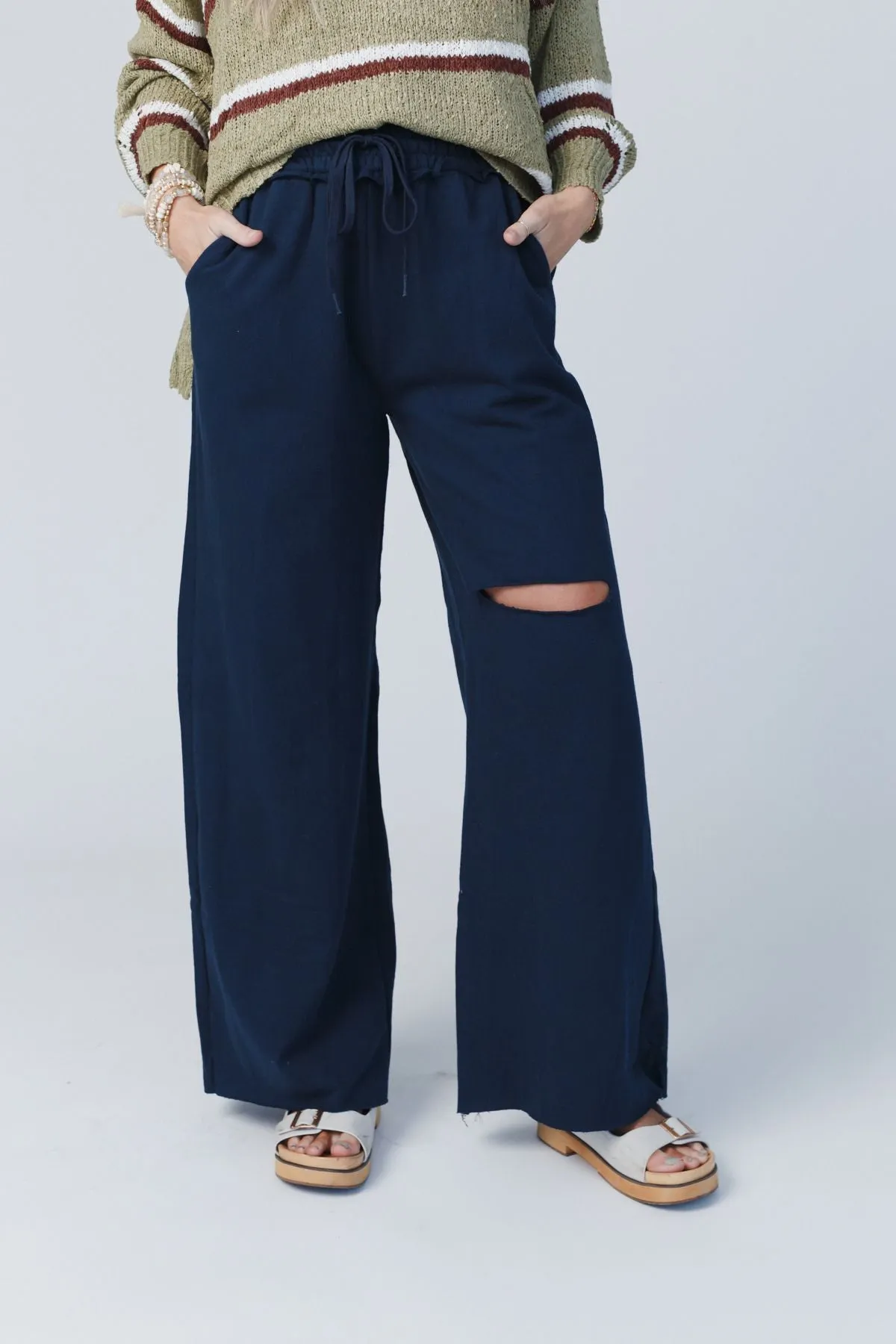 Low Tide Ripped Knee Sweatpants - Navy