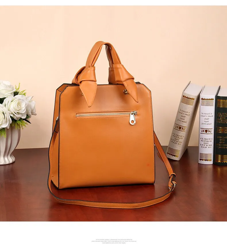 Women's Genuine Leather Large Capacity Commuter Messenger Handbag